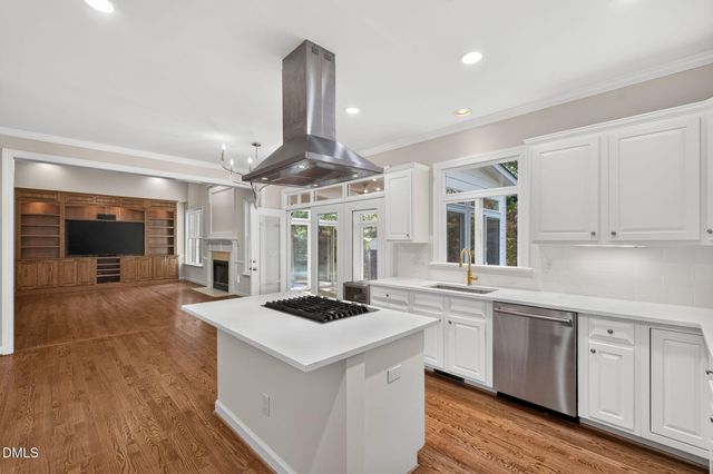 607 Walcott Way, Cary, NC 27519