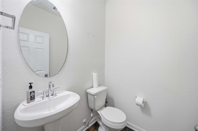 2111 Katalonia Lane, Fresno, TX 77545
