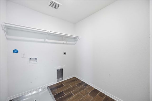 2111 Katalonia Lane, Fresno, TX 77545