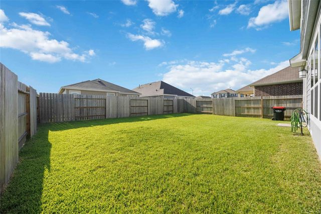 2111 Katalonia Lane, Fresno, TX 77545