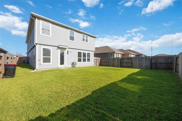 2111 Katalonia Lane, Fresno, TX 77545
