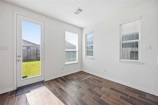 2111 Katalonia Lane, Fresno, TX 77545