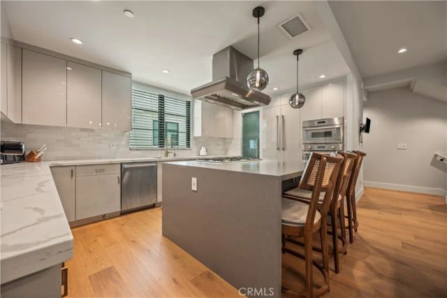 10612 Bloomfield Street, Toluca Lake, CA 91602