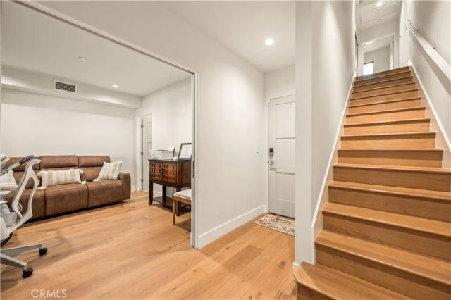 10612 Bloomfield Street, Toluca Lake, CA 91602