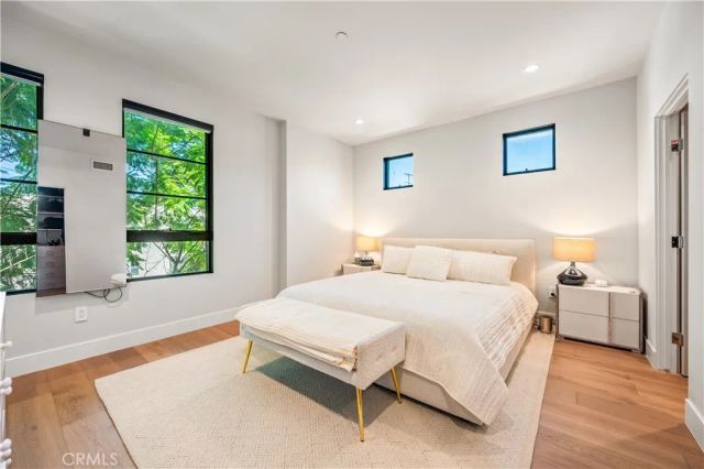 10612 Bloomfield Street, Toluca Lake, CA 91602