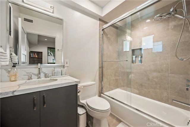 10612 Bloomfield Street, Toluca Lake, CA 91602