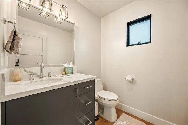 10612 Bloomfield Street, Toluca Lake, CA 91602