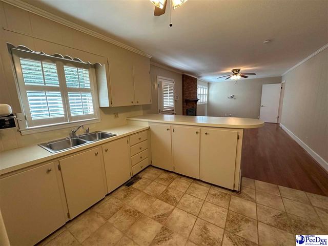 222 Brantley Drive, Hartsville, SC 29550
