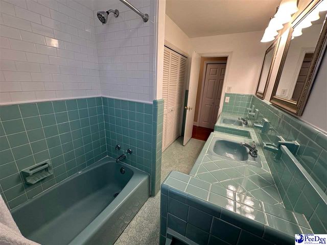 222 Brantley Drive, Hartsville, SC 29550