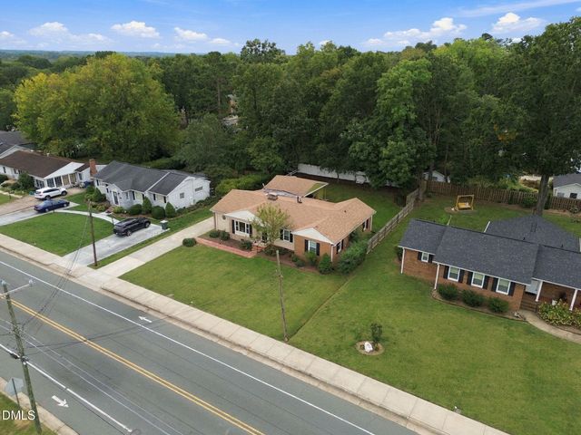 517 E Pine Street, Graham, NC 27253