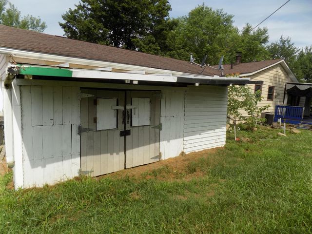 72 Mccoy Road, Saint Louisville, OH 43071