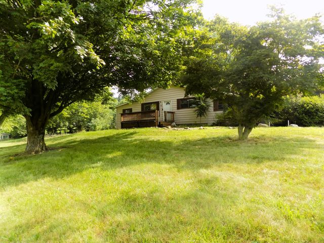 72 Mccoy Road, Saint Louisville, OH 43071