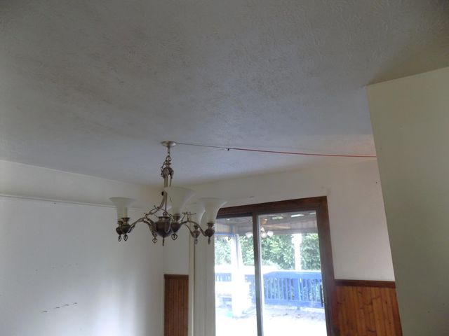 72 Mccoy Road, Saint Louisville, OH 43071