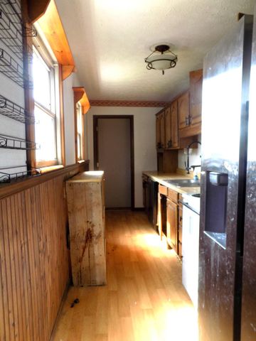 72 Mccoy Road, Saint Louisville, OH 43071