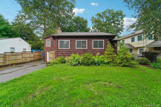 16 Rogers Lane, Yorktown Heights, NY 10598
