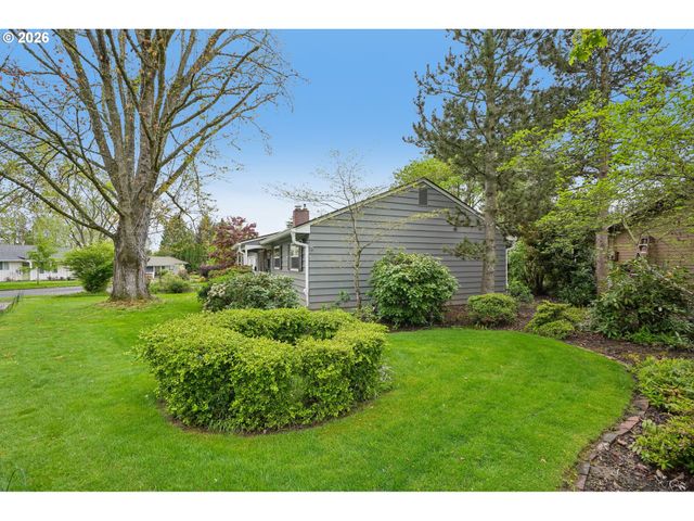 2355 Sw SANDALWOOD Ave, Beaverton, OR 97005