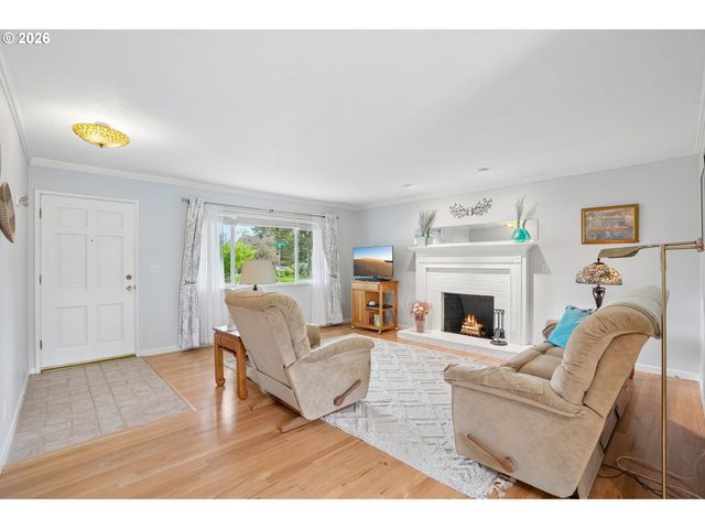 2355 Sw SANDALWOOD Ave, Beaverton, OR 97005