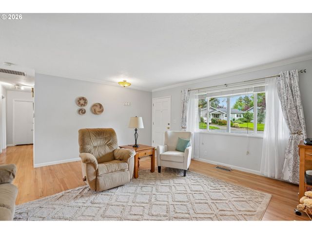 2355 Sw SANDALWOOD Ave, Beaverton, OR 97005