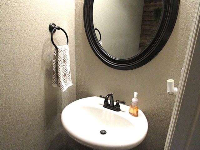 3210 Twin Ridge DR, Belton, TX 76513