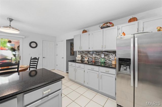 9 Davis Woods, Collinsville, IL 62234