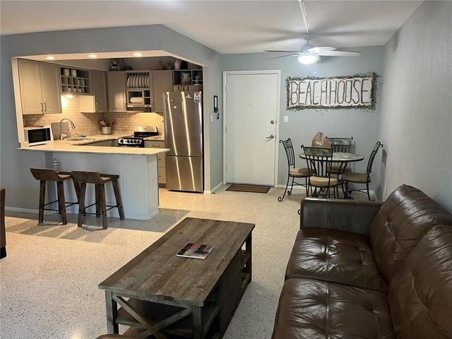 2625 S ATLANTIC AVENUE 4, Cocoa Beach, FL 32931