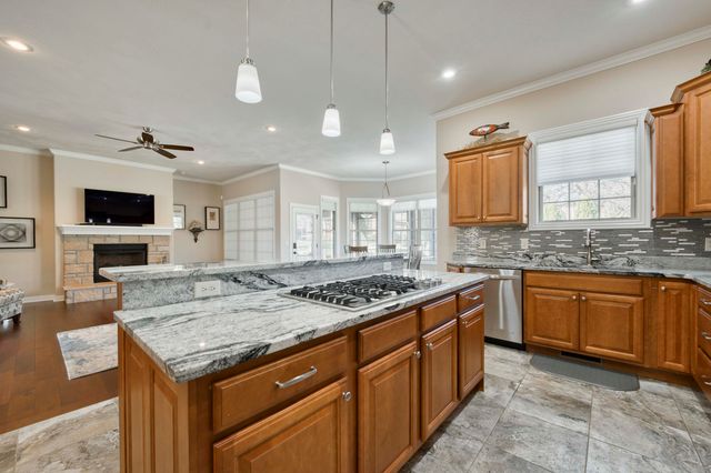 8310 Rolling Hills Drive, Nixa, MO 65714