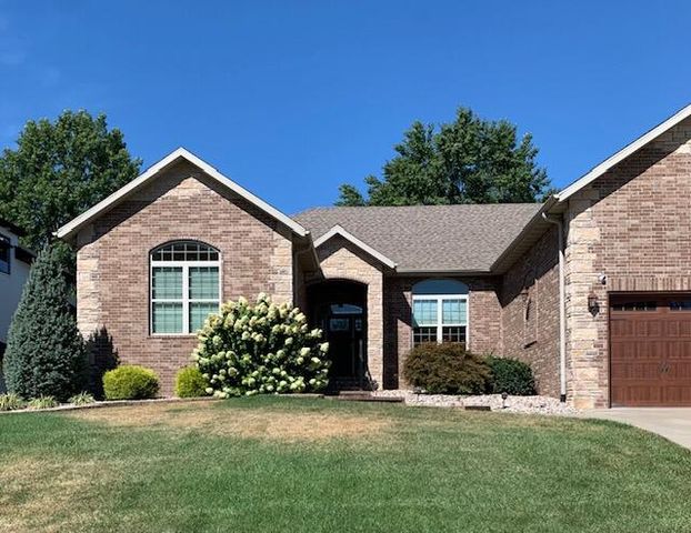 8310 Rolling Hills Drive, Nixa, MO 65714