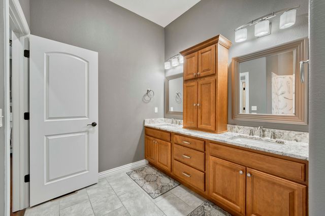 8310 Rolling Hills Drive, Nixa, MO 65714