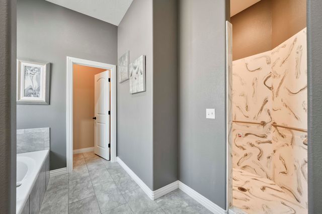 8310 Rolling Hills Drive, Nixa, MO 65714