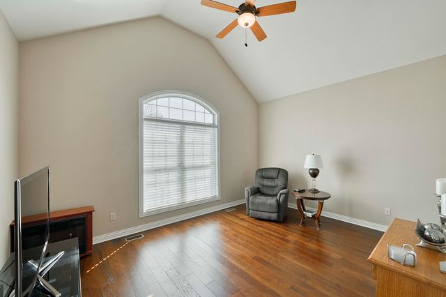 8310 Rolling Hills Drive, Nixa, MO 65714