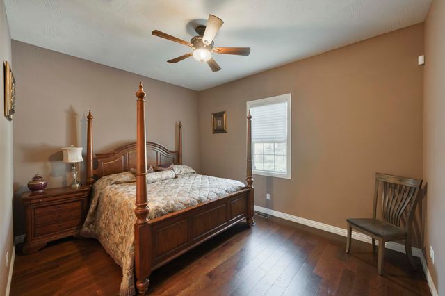 8310 Rolling Hills Drive, Nixa, MO 65714