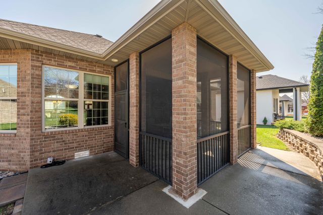 8310 Rolling Hills Drive, Nixa, MO 65714