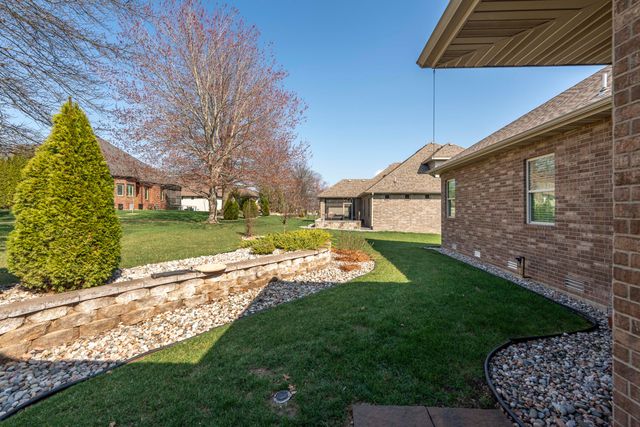 8310 Rolling Hills Drive, Nixa, MO 65714