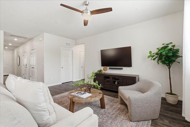 2208 Provincetown Way, Roseville, CA 95747