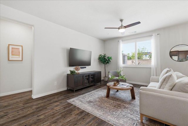 2208 Provincetown Way, Roseville, CA 95747