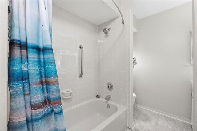 992 SPINNAKER COURT, Tarpon Springs, FL 34689