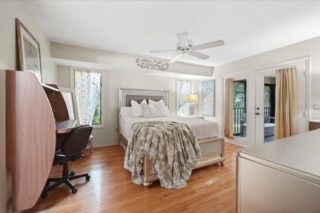 992 SPINNAKER COURT, Tarpon Springs, FL 34689