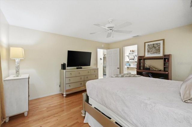 992 SPINNAKER COURT, Tarpon Springs, FL 34689