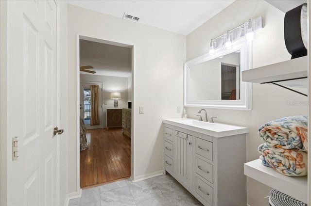 992 SPINNAKER COURT, Tarpon Springs, FL 34689