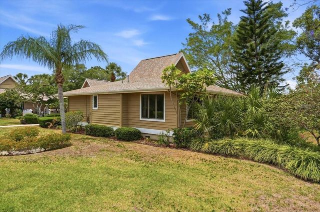 992 SPINNAKER COURT, Tarpon Springs, FL 34689