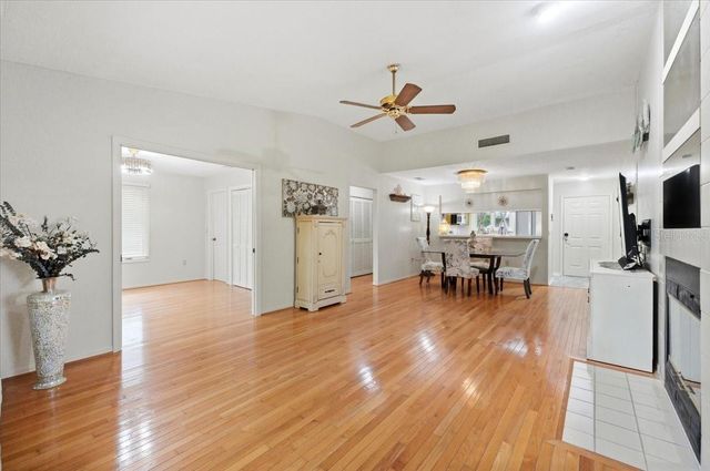 992 SPINNAKER COURT, Tarpon Springs, FL 34689