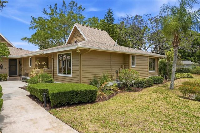 992 SPINNAKER COURT, Tarpon Springs, FL 34689