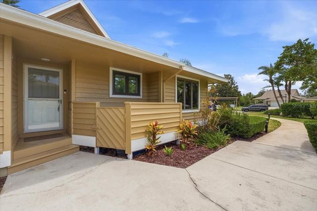 992 SPINNAKER COURT, Tarpon Springs, FL 34689