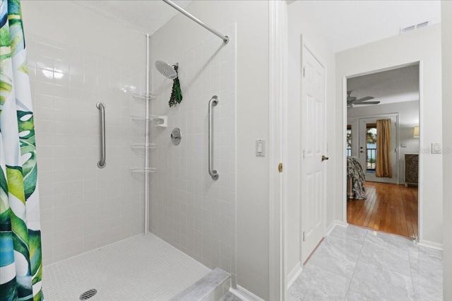 992 SPINNAKER COURT, Tarpon Springs, FL 34689