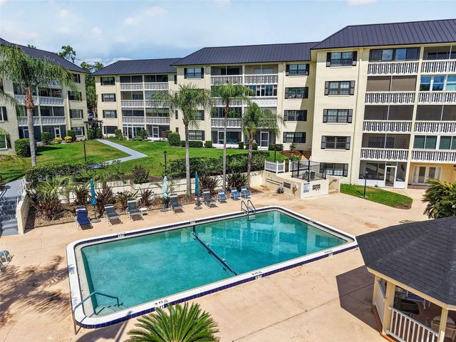 101 N GRANDVIEW STREET 1, Mount Dora, FL 32757
