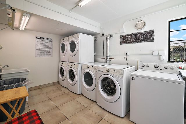 101 N GRANDVIEW STREET 1, Mount Dora, FL 32757