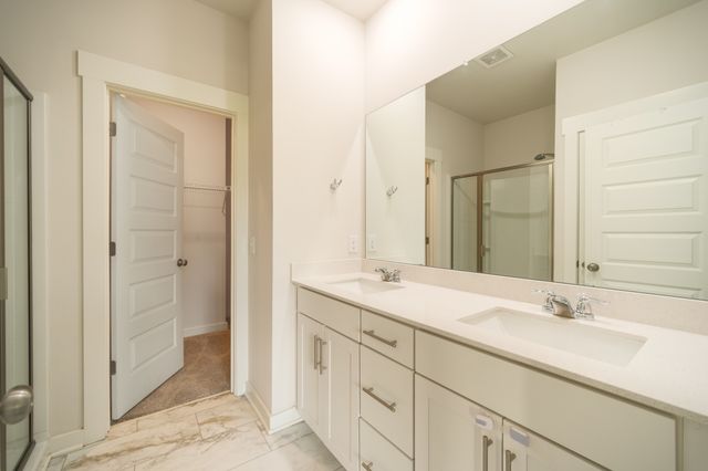 604 Birdie Dr, Spring Hill, TN 37174