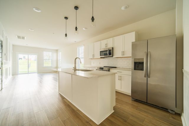 604 Birdie Dr, Spring Hill, TN 37174