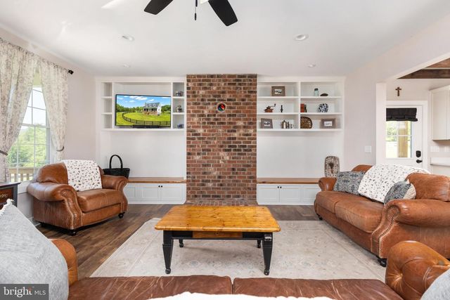 565 RIDGEWAY ROAD, Front Royal, VA 22630