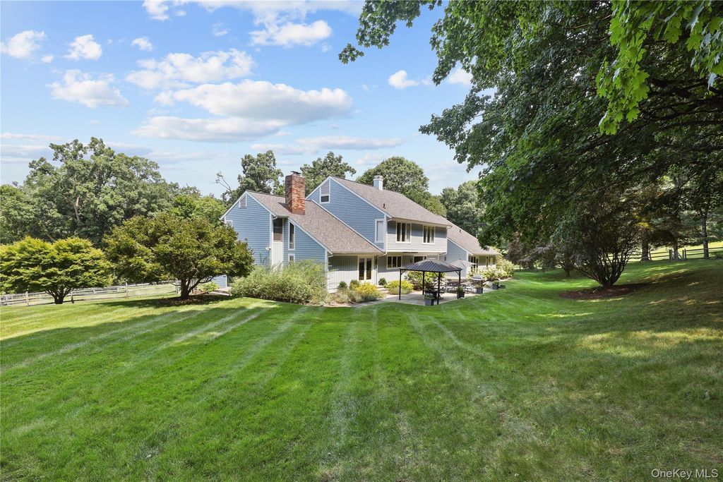 25 Charles Road, Bedford Corners, NY 10549 — photo 3